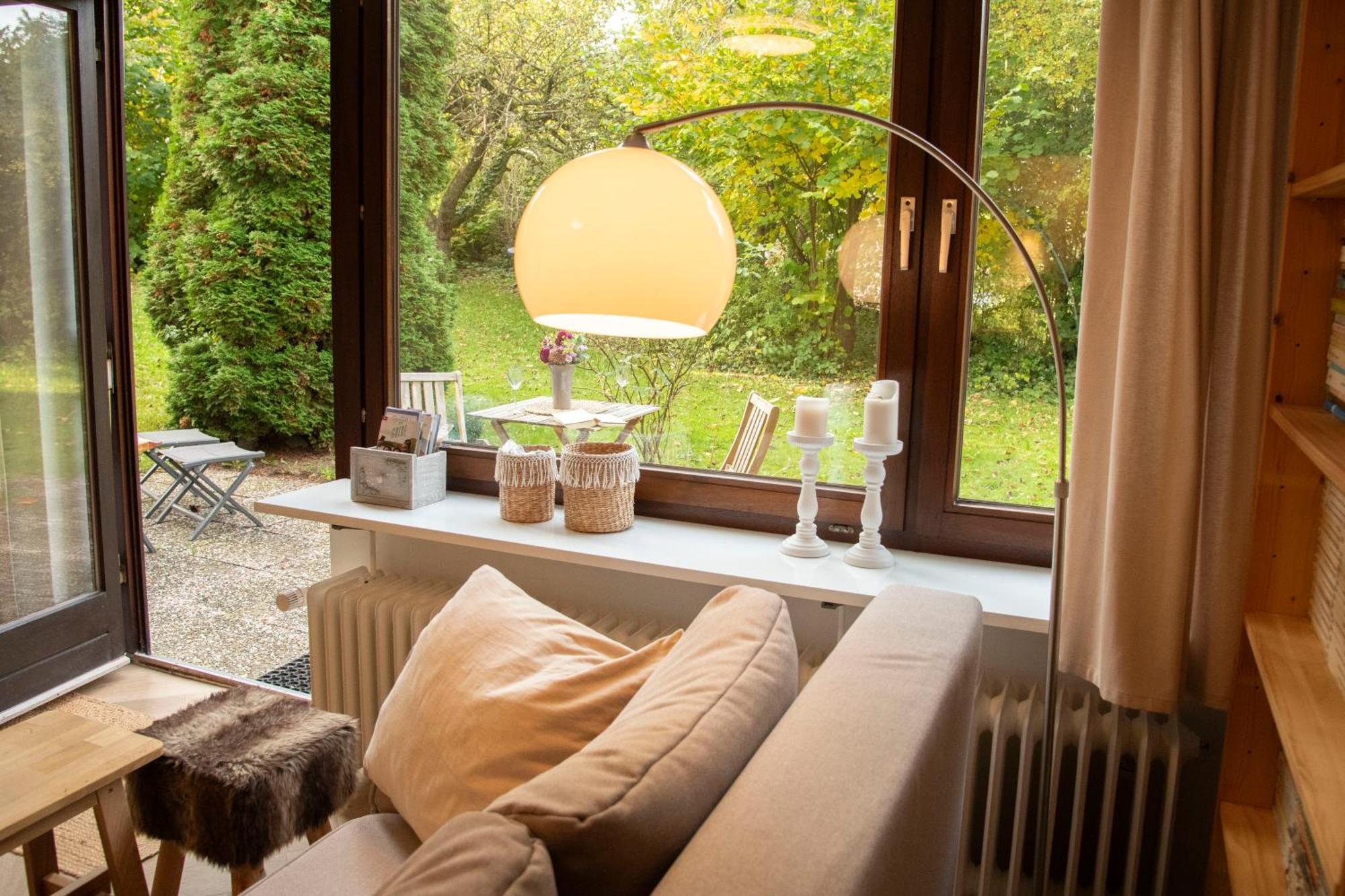 Mitten Im Gruenen - Apartment Mit Wohlfuehlcharakter In Stadtrandlage Eutin Bagian luar foto